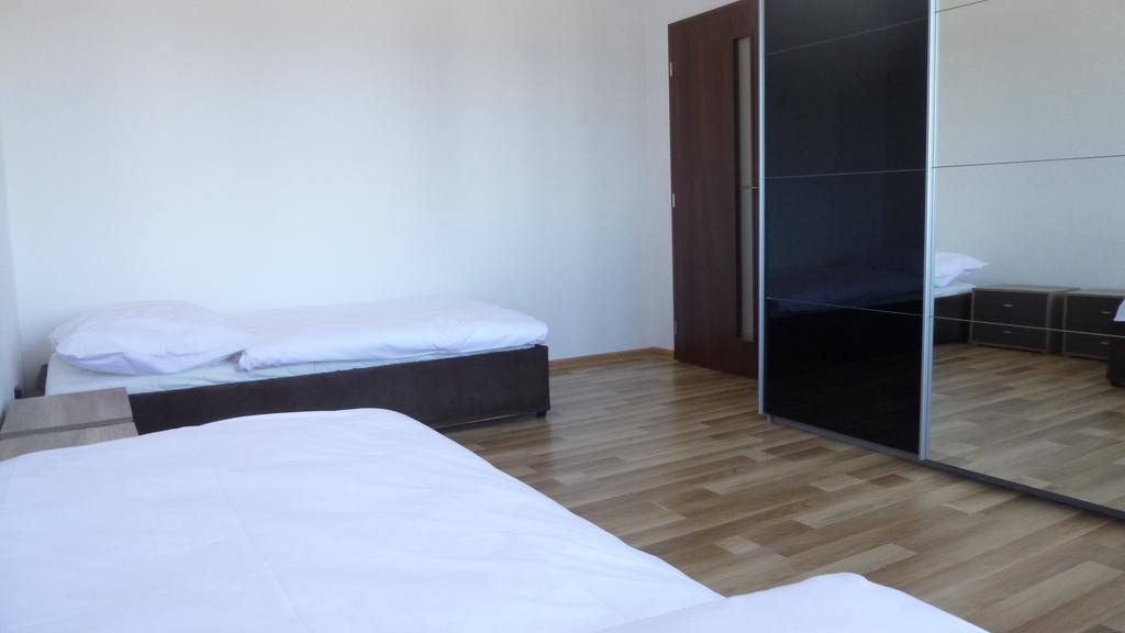 Apartmanovy Byt Pri Zubacke Štrba الغرفة الصورة